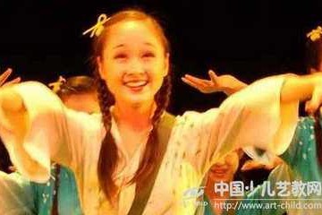 为何练习舞蹈可以培养女人气质