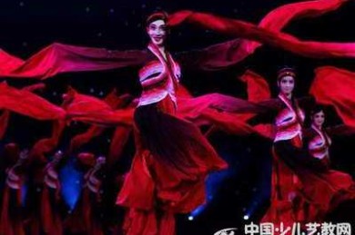 舞剧《夜深沉》越南获金奖 融合传统与现代元素