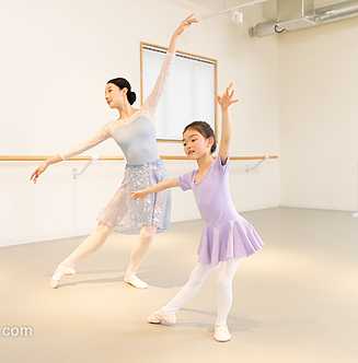 钢管舞之椅子舞动作教学视频