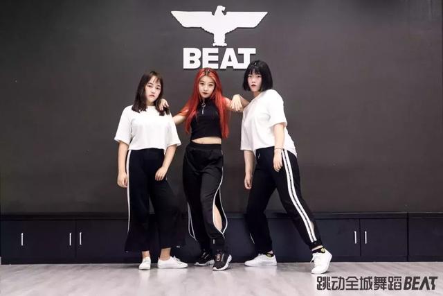 欧美嘻哈爵士舞《Tik tok》炫酷来袭