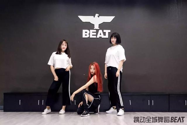 欧美嘻哈爵士舞《Tik tok》炫酷来袭
