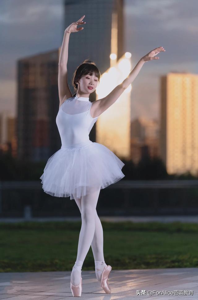 小孩子学芭蕾好吗？